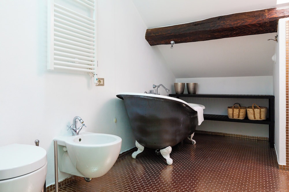 easyhomes - San Marco 22/23