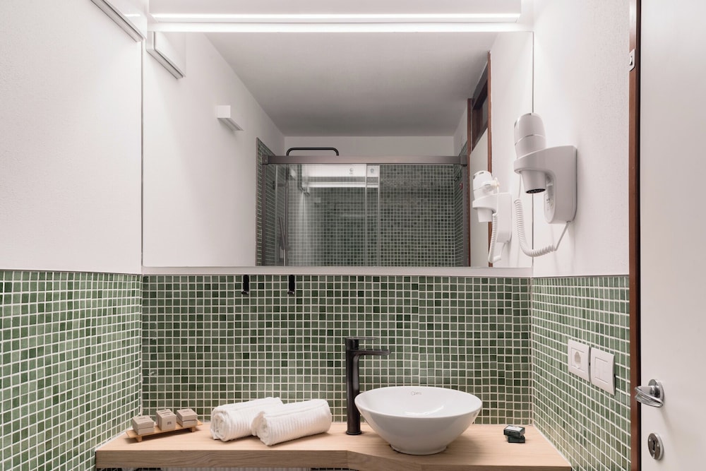 Boite Hotel 48/50