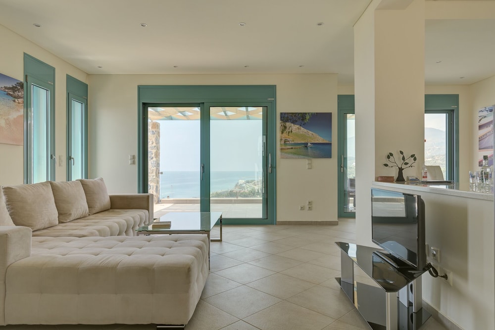 Ouzo Villas 34/50