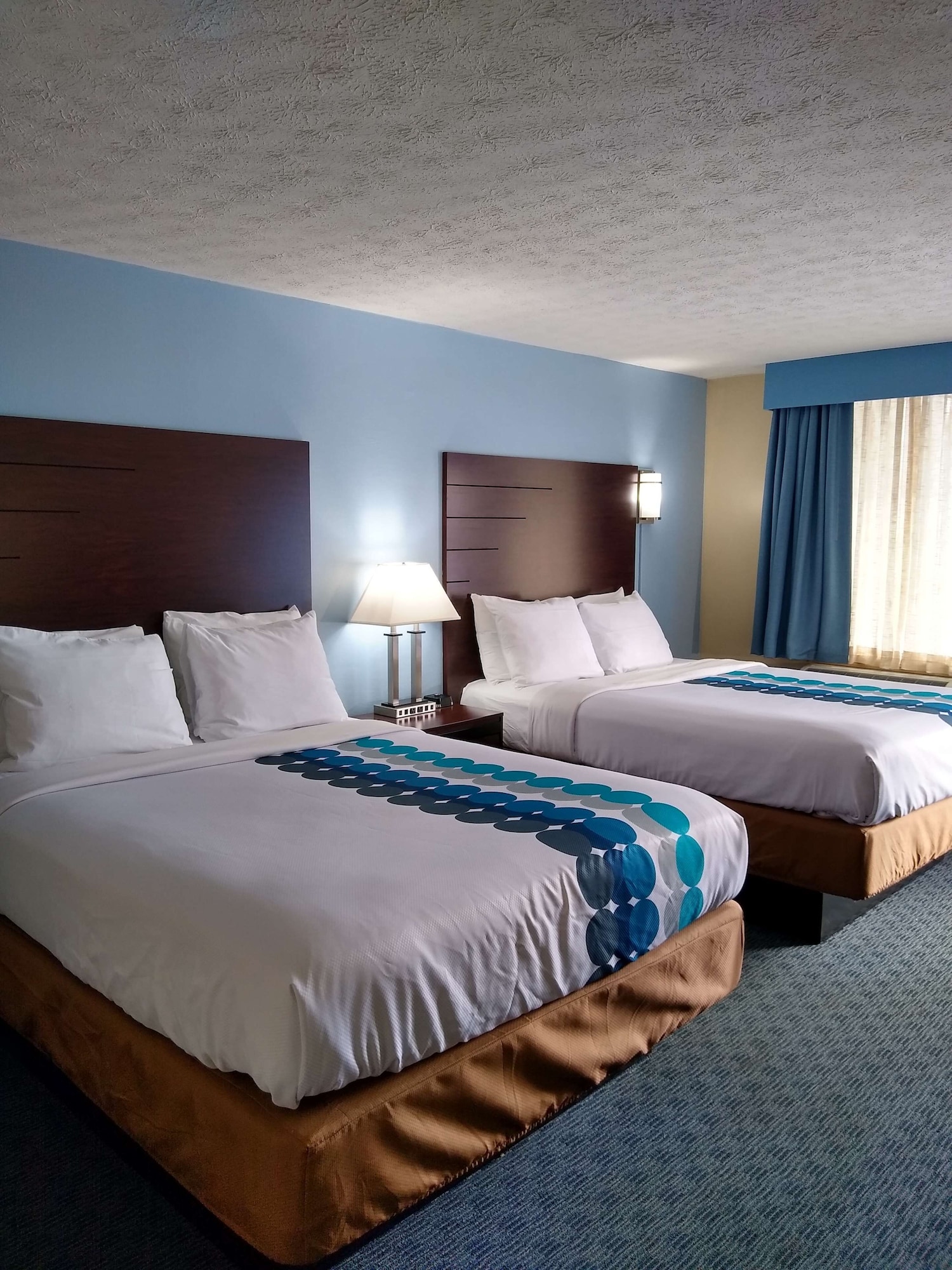 Standard, 2 Queen Beds