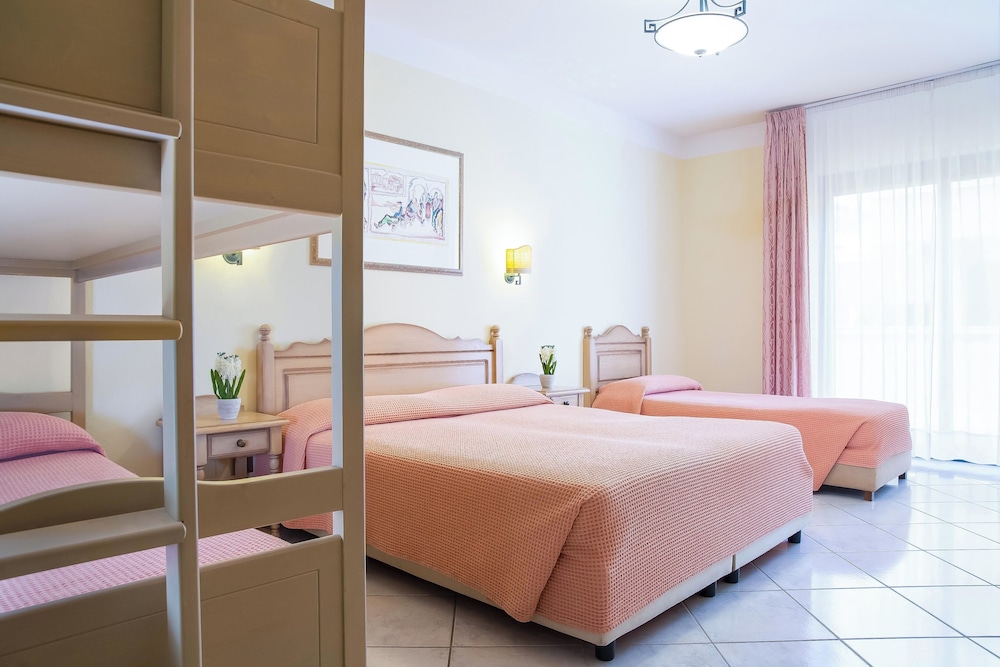 Hotel Maria Rosaria 31/62