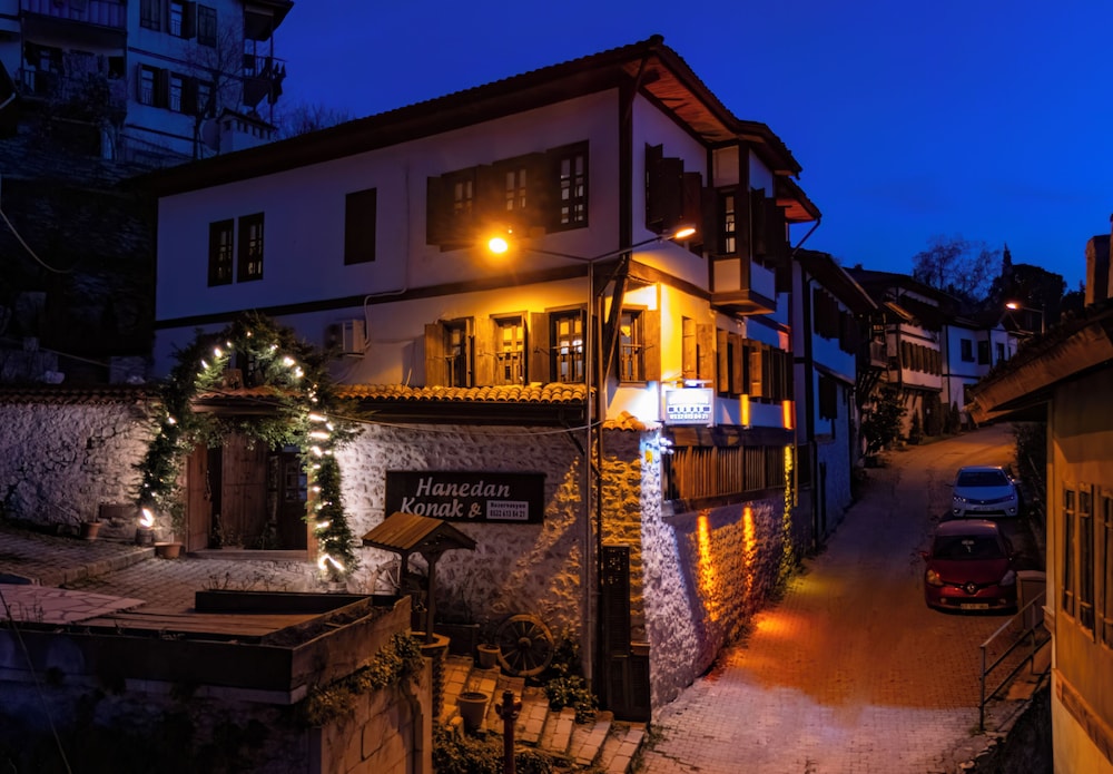 Hanedan Konak Otel 3/47