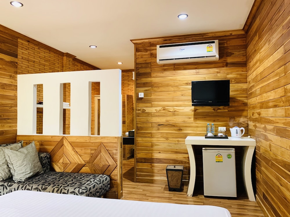 Phuvara Boutique Aonang 65/75