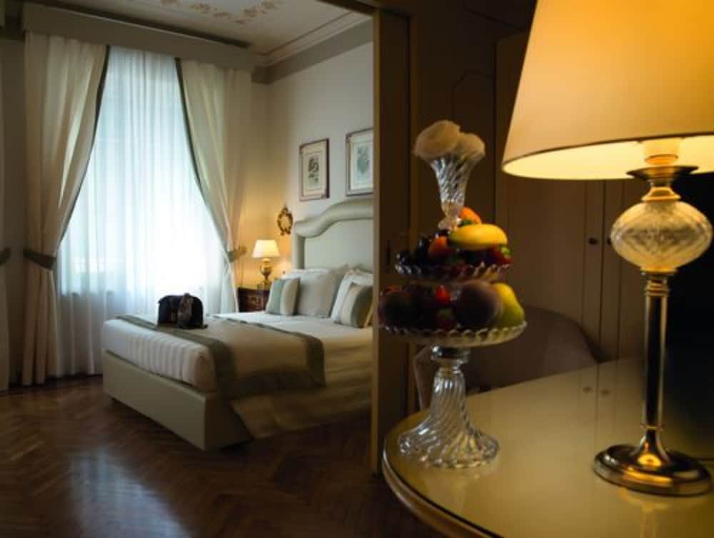 Hotel Jolanda 19/50