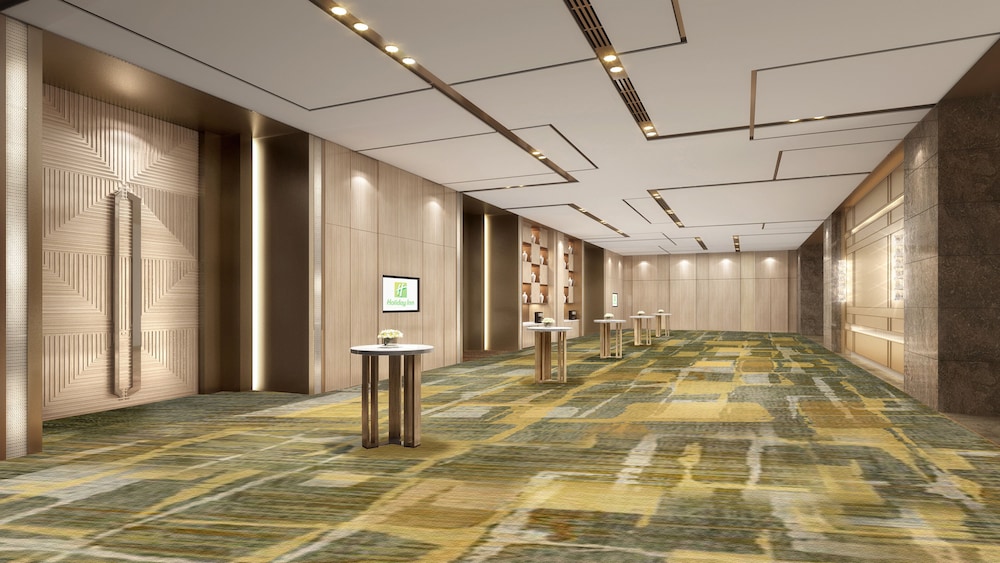 HOLIDAY INN NANJING HARBOUR 34/76
