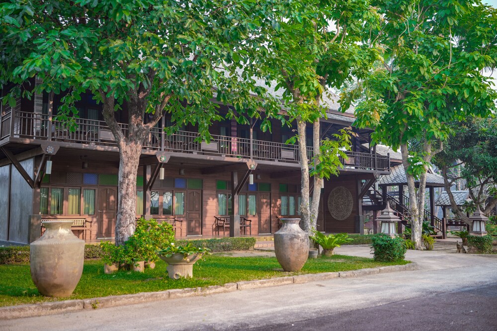 Monmuang Resort 7/74