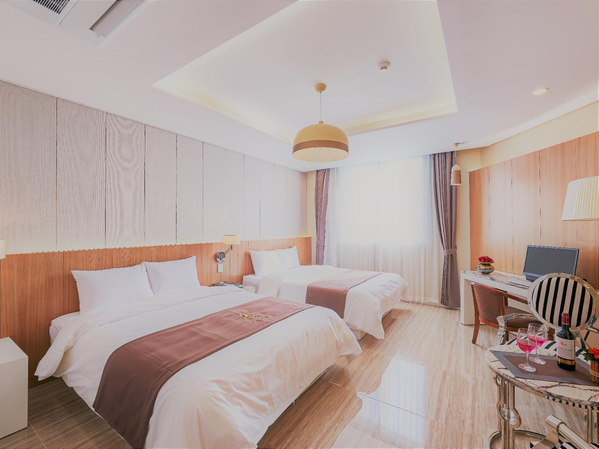 PREMIUM, FAMILY, TWIN BEDS
