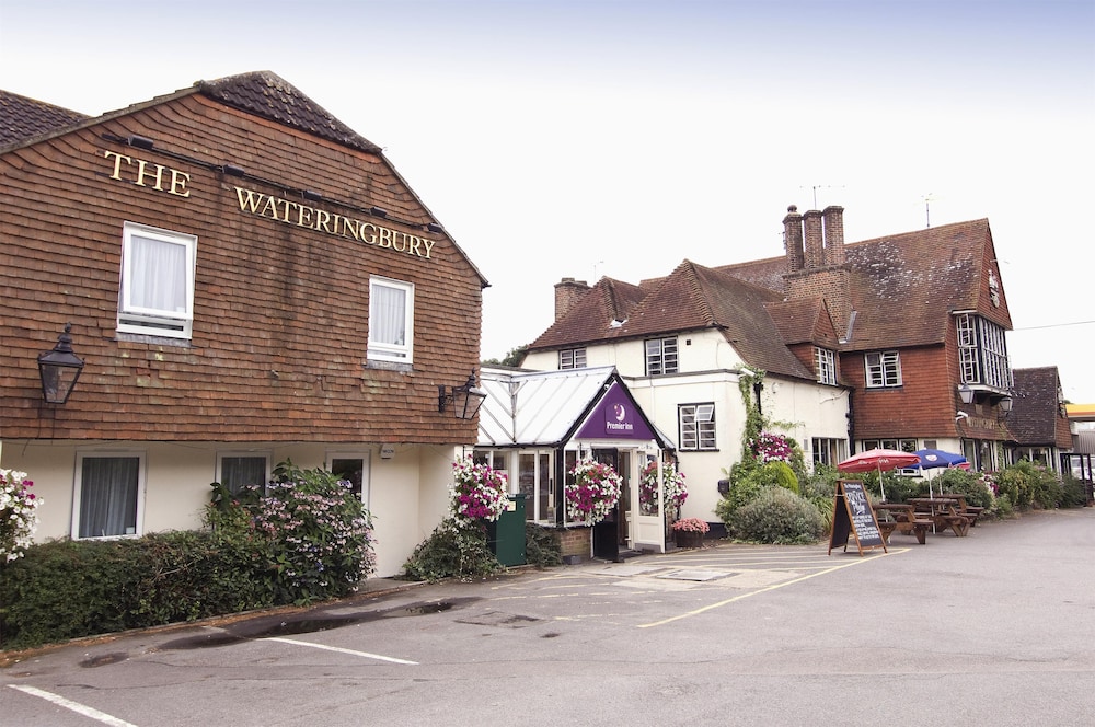 Premier Inn Maidstone (A26/Wateringbury) 31/33