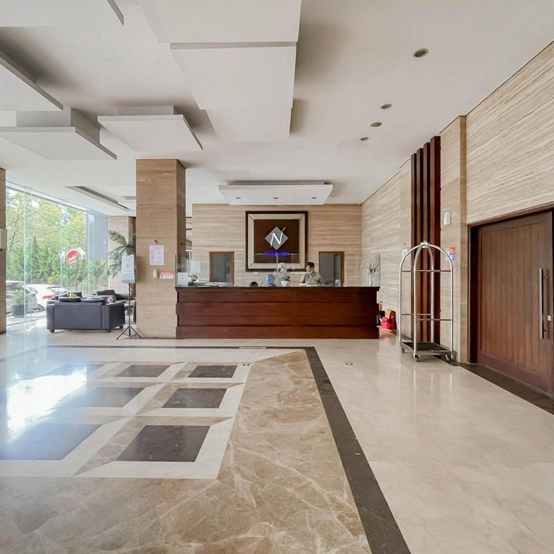 Urbanview Hotel Newton Riau Bandung 7/55