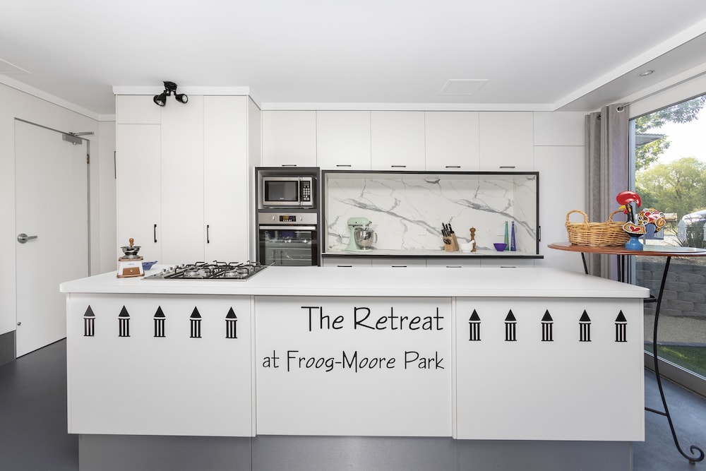 THE RETREAT AT FROOG MOORE PARK 5/42