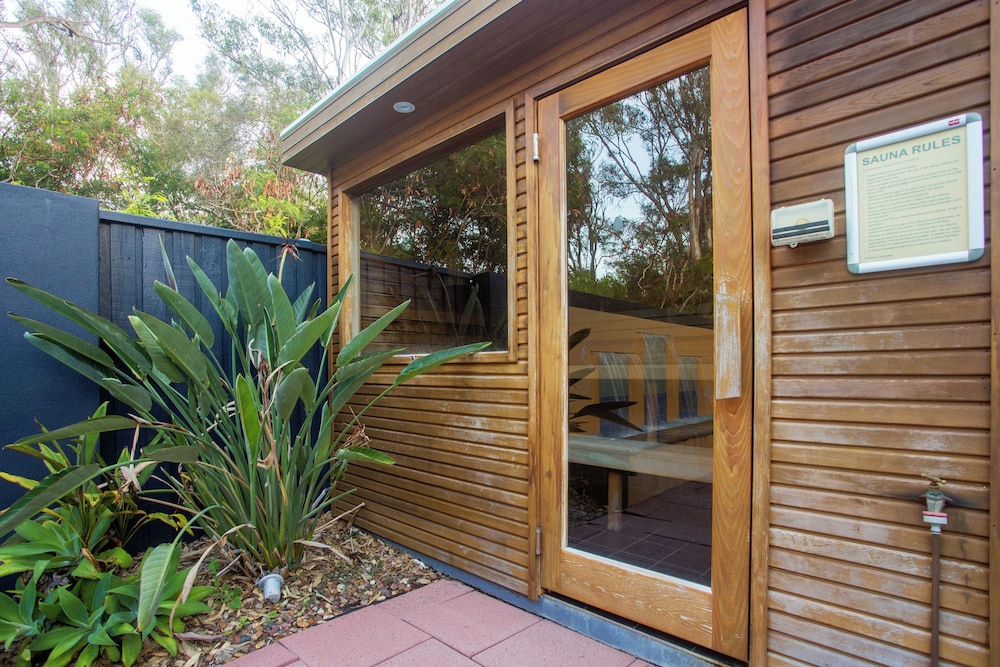 Quarterdecks Retreat 24/50