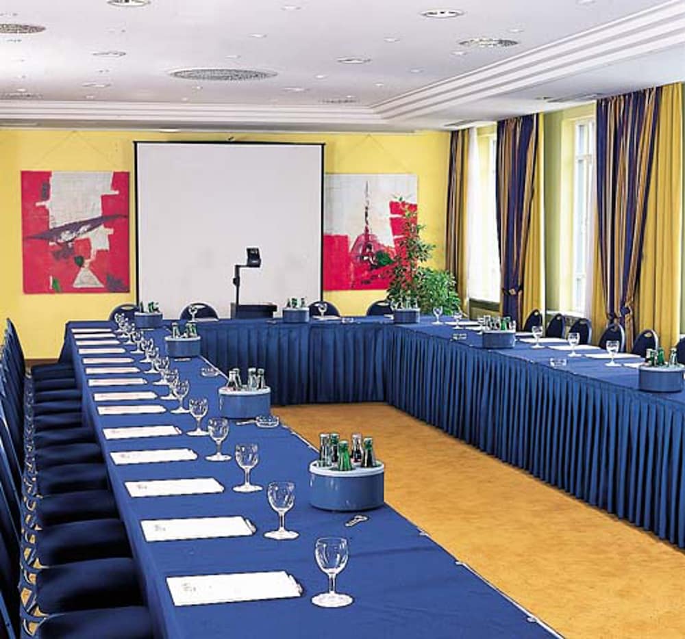 Sorat Insel-Hotel Regensburg 40/50