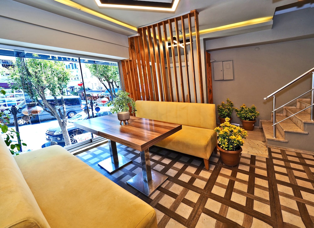 SUNRISE HOTEL 24/48