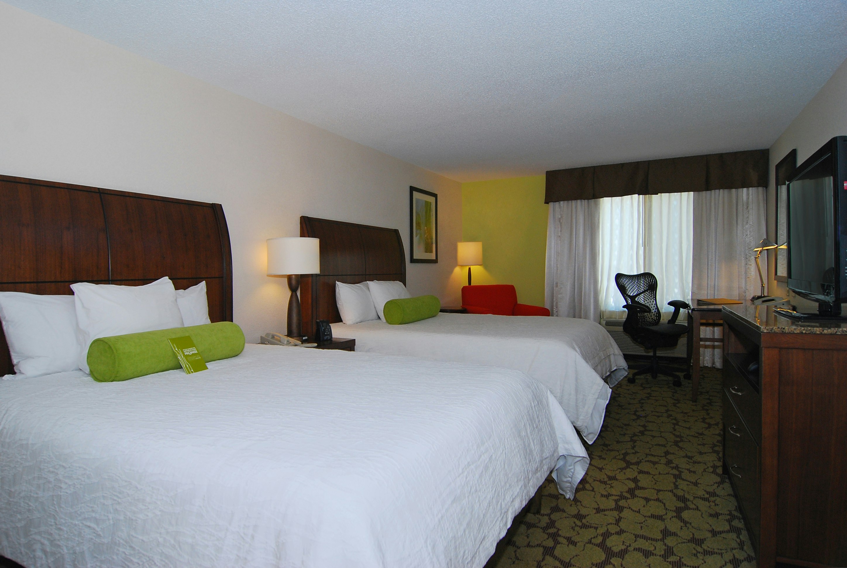 جناح بسريرين كوين لذوي الإعاقة، Hilton Garden Inn Columbus Grove City 3/4