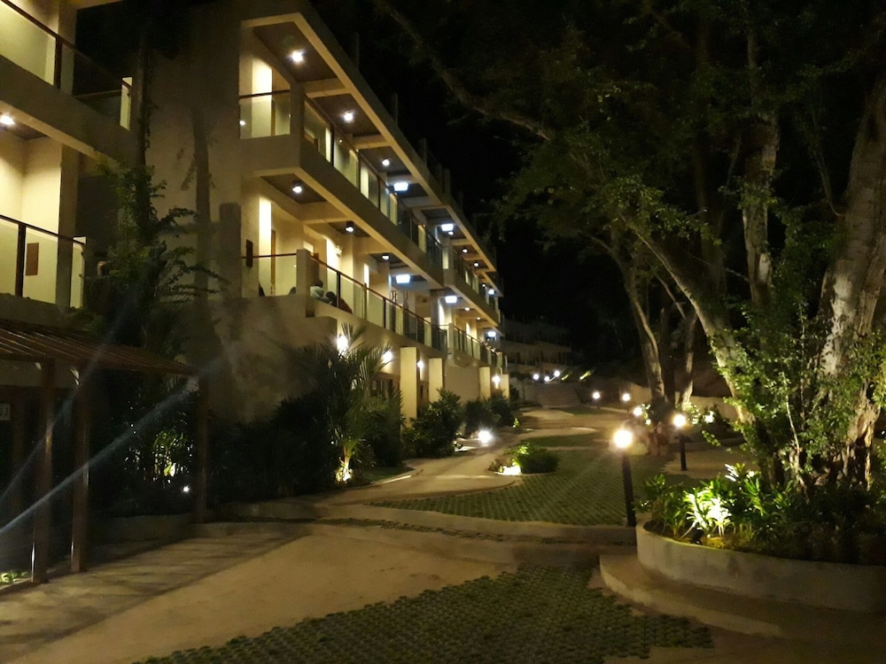 Sealey Resort Koh Larn 22/41
