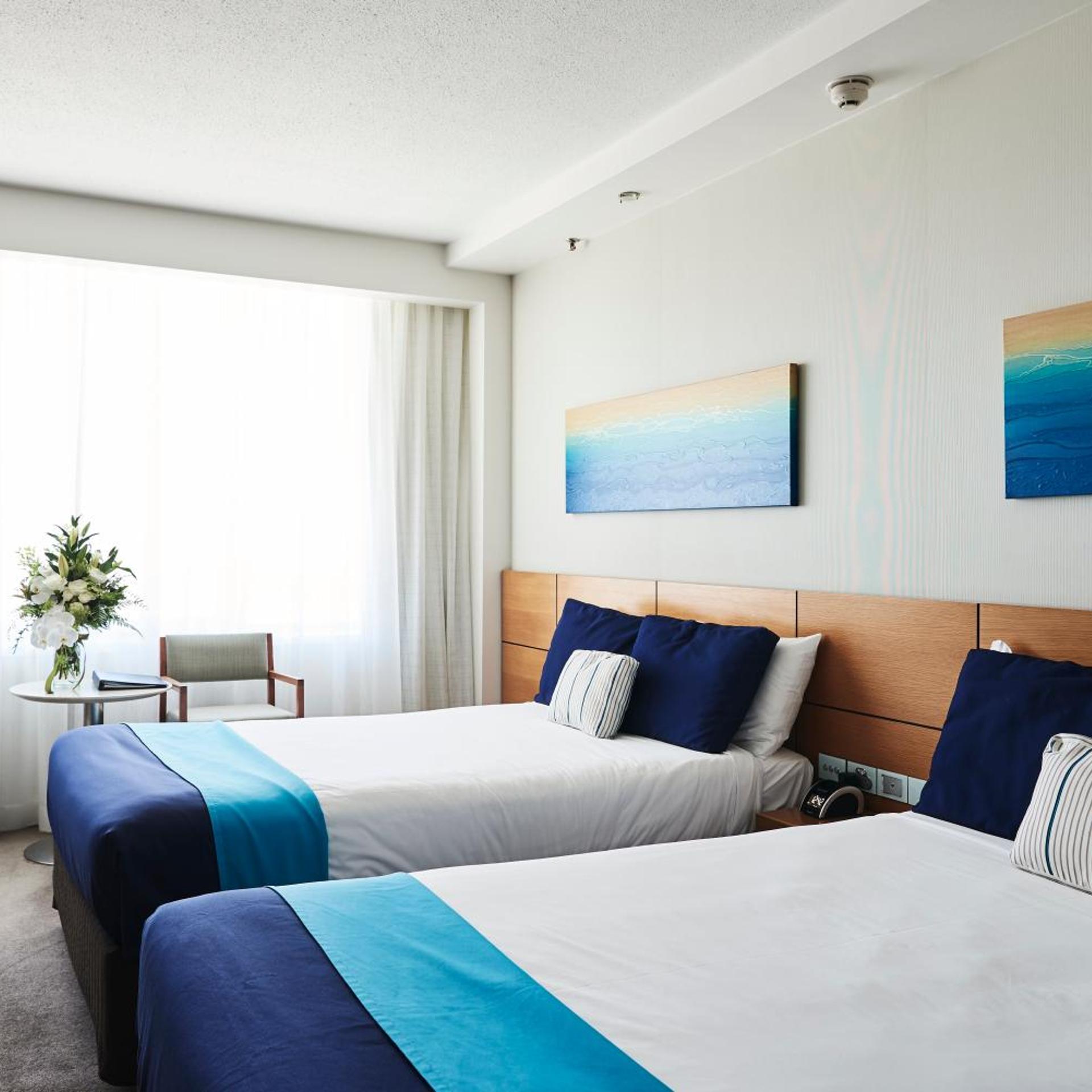 Executive, Twin Beds, Marina View