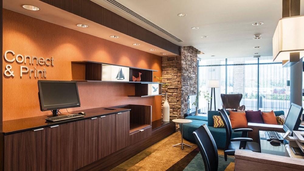 Fairfield Inn Suites Flagstaff East 12/38