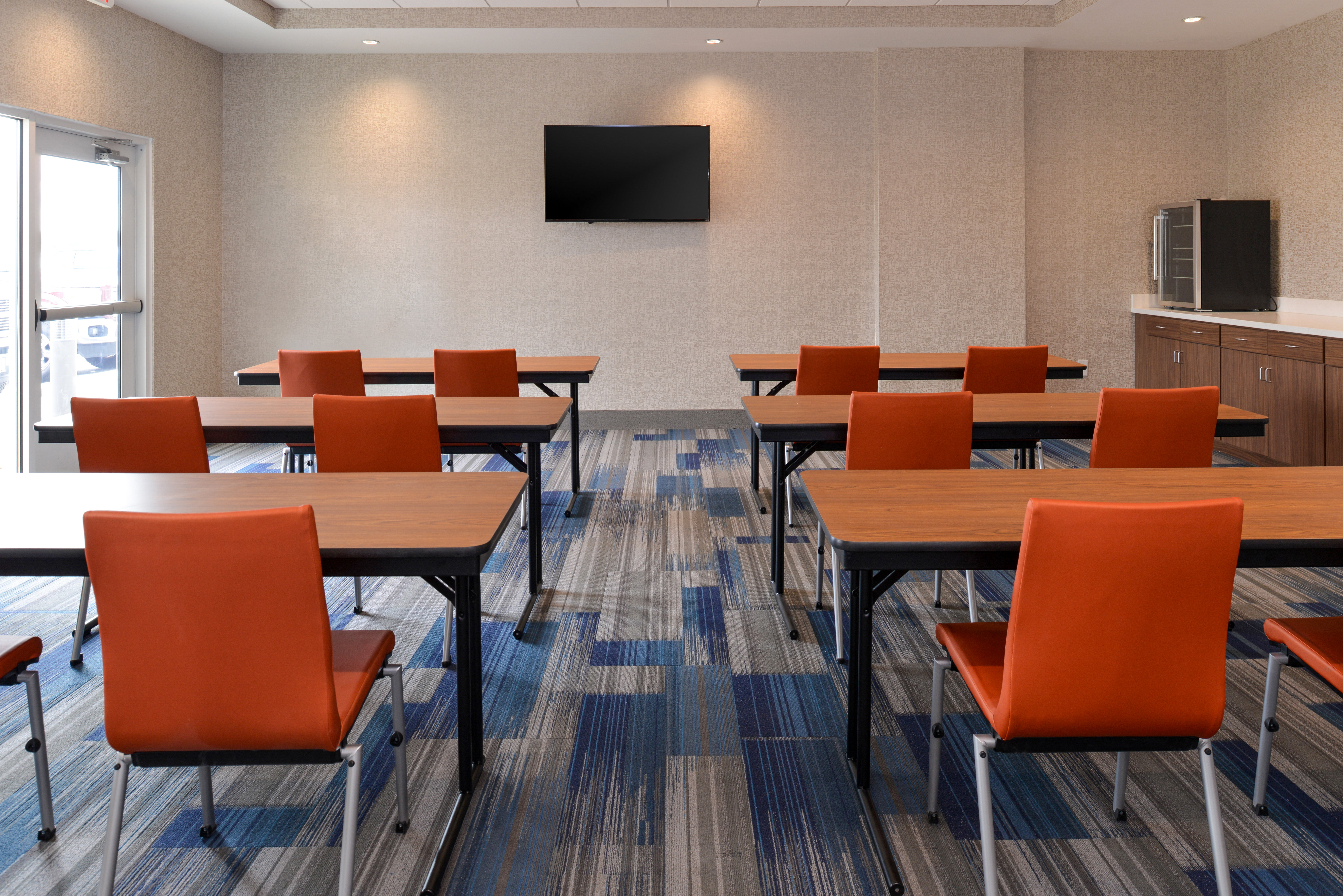Holiday Inn Express & Suites Trinity 54/72