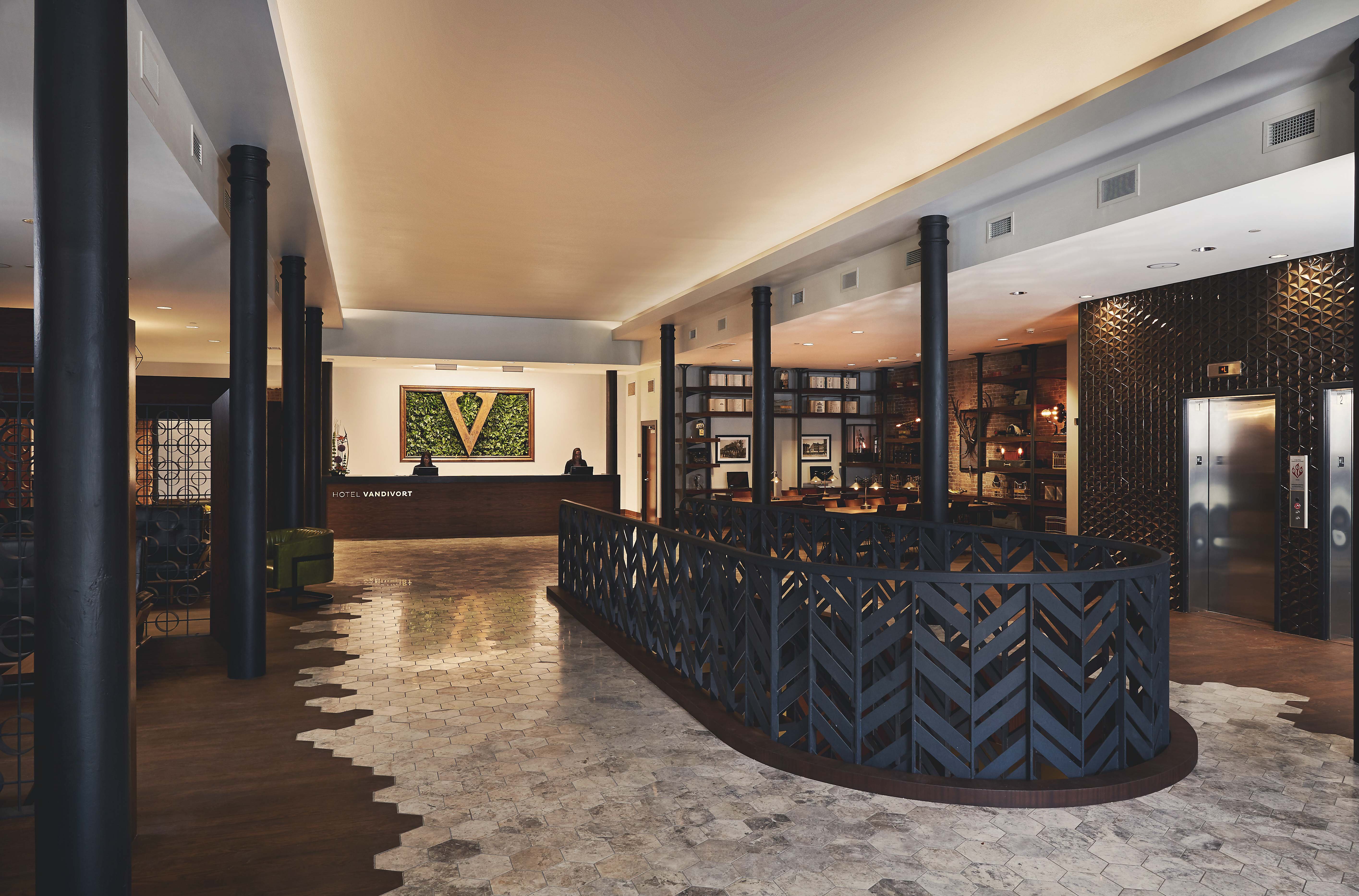 Hotel Vandivort 7/43