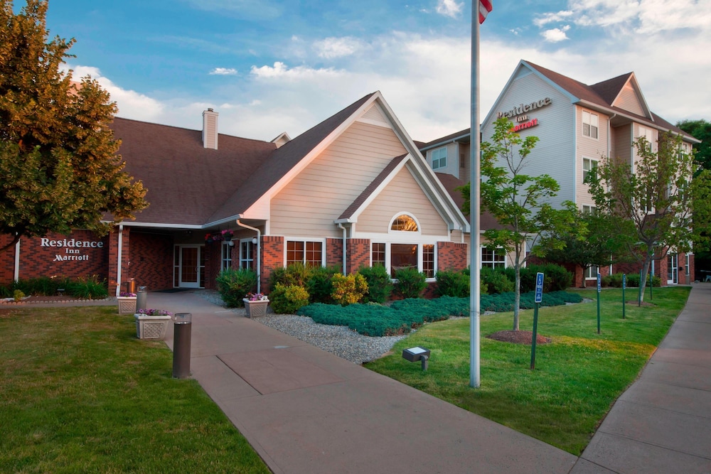 Residence Inn By Marriott West Springfield 19/35