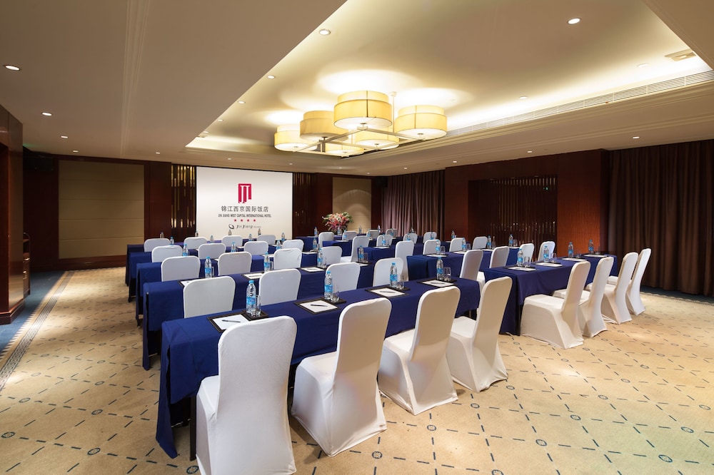 West Capital International Hotel 45/50