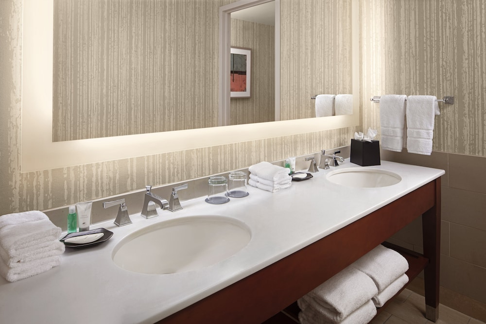 The Westin Cincinnati 38/52