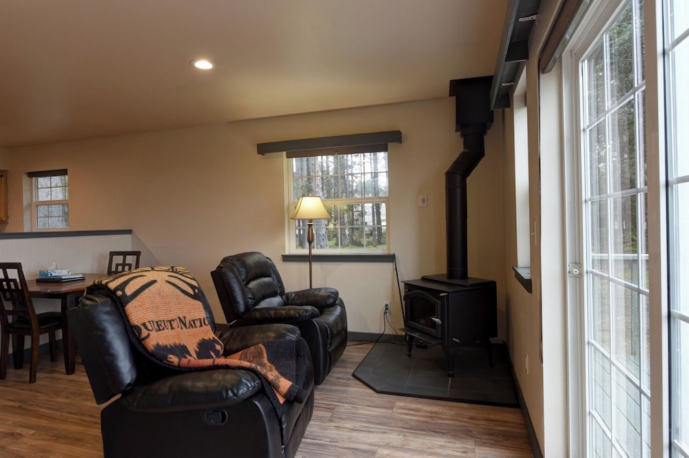 Quileute Oceanside Resort 28/50