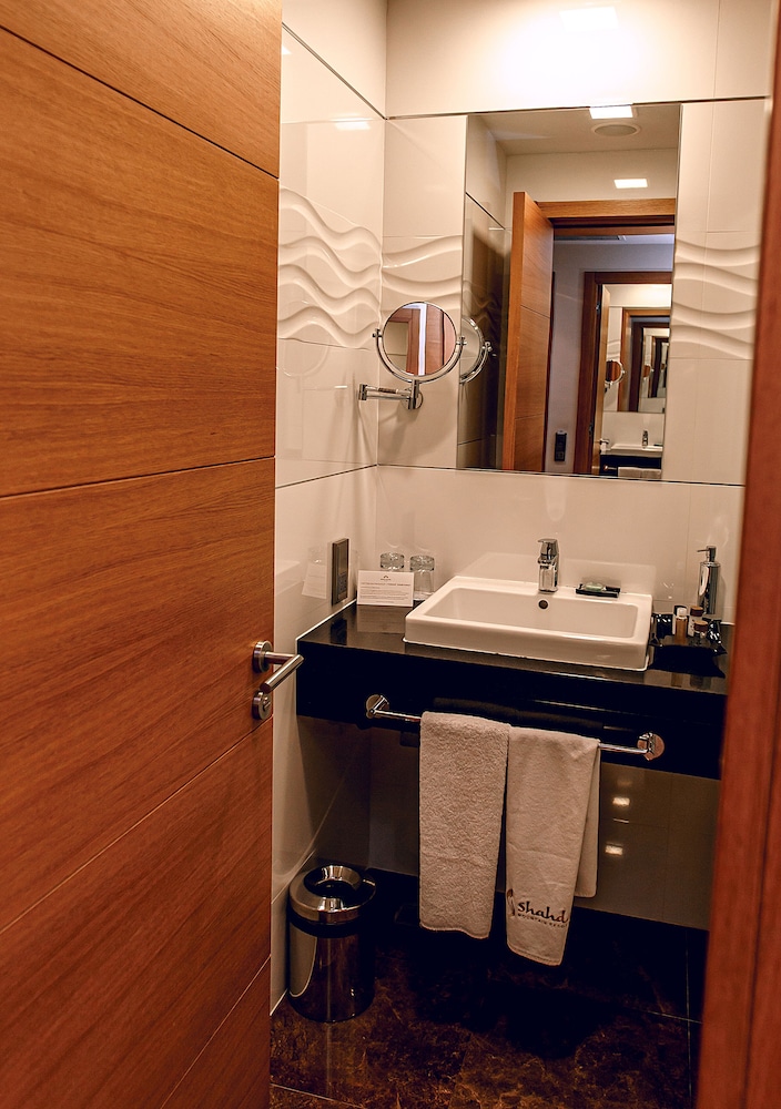 ZIRVE HOTEL 56/76