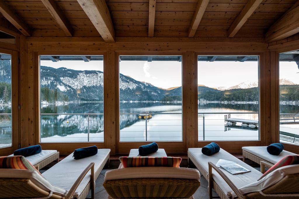 Eibsee Hotel 12/25