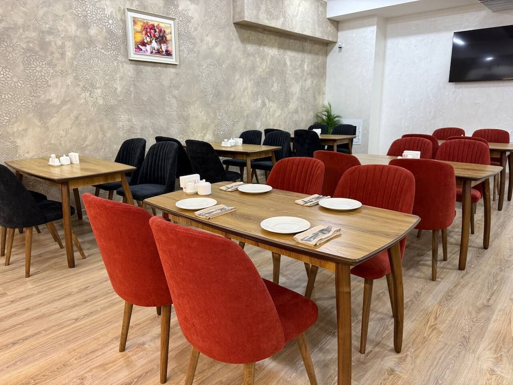al Madina Hotel Samarkand 40/43