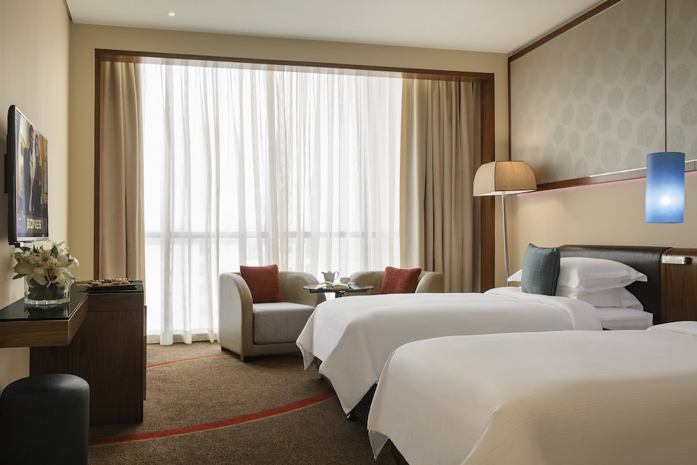 ROOM, TWIN BEDS, CLUB LOUNGE ACCESS