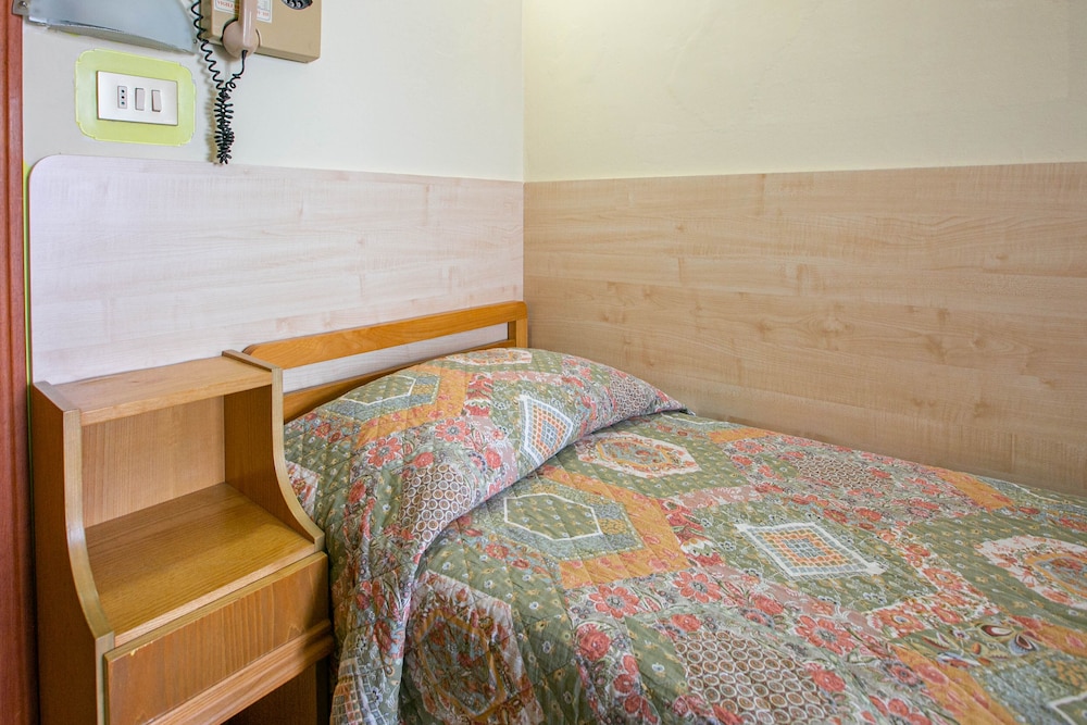 Hotel Ischia 18/65