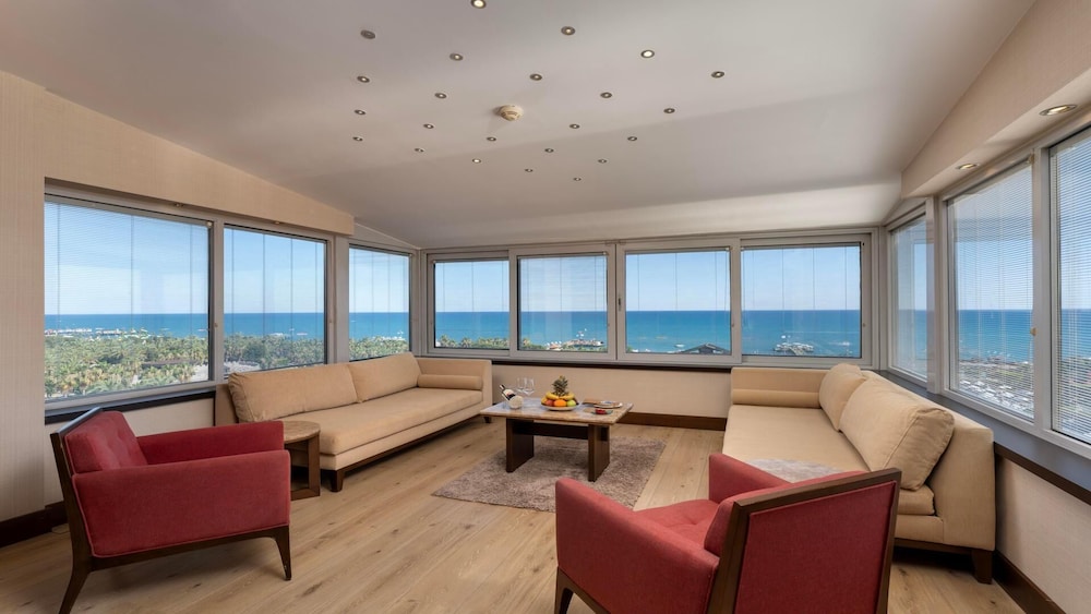 Limak Lara De Luxe Hotel and Resort 55/81
