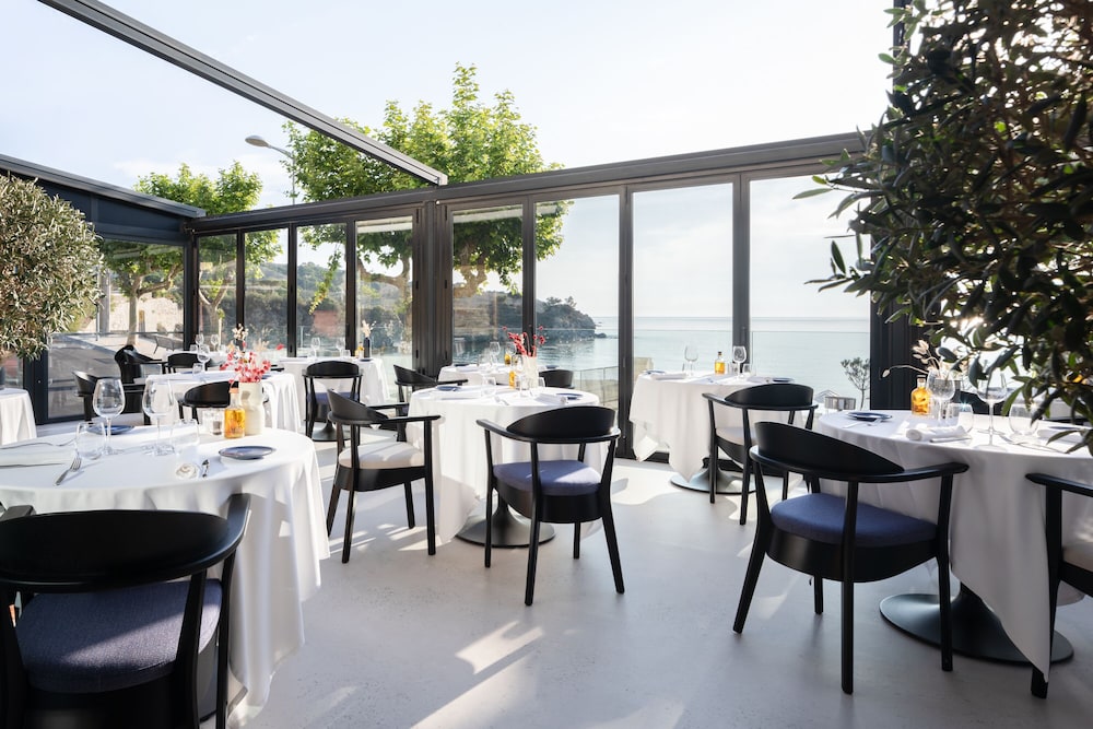 Les Elmes Hotel Spa 65/79