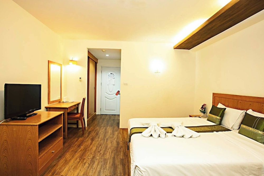 TM Land Hotel 25/33