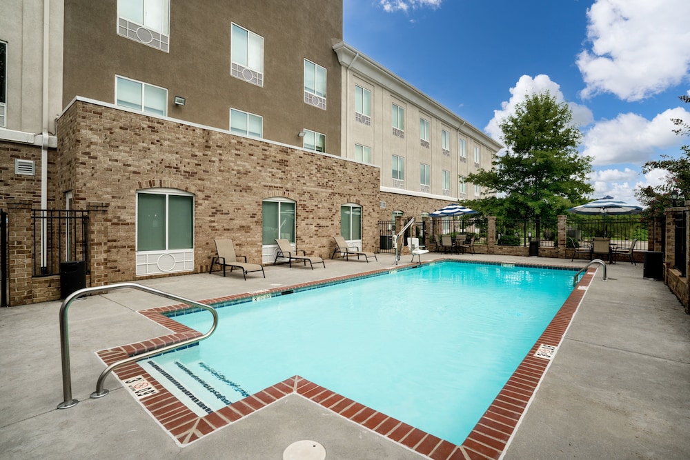 Holiday Inn Express And Suites Winona North 63/68