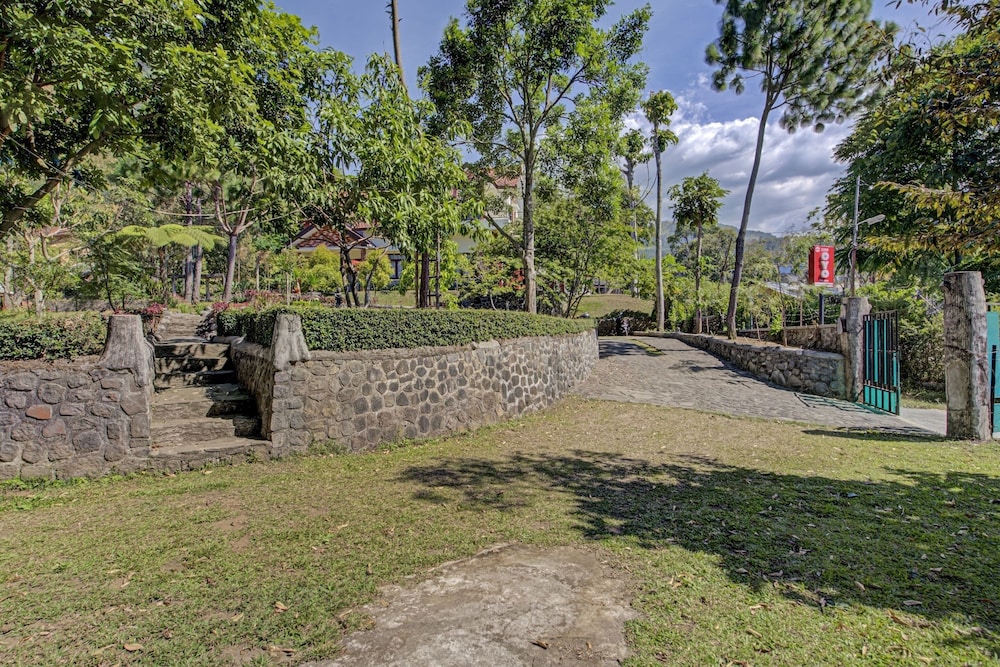 Hotel O Villa Inn App Trawas Bintaro Syariah 16/28