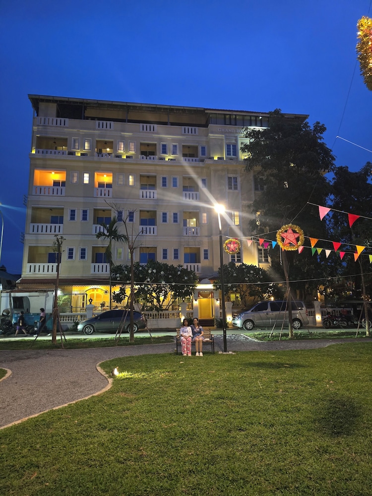 Grand Bayon Siem Reap Hotel 6/66