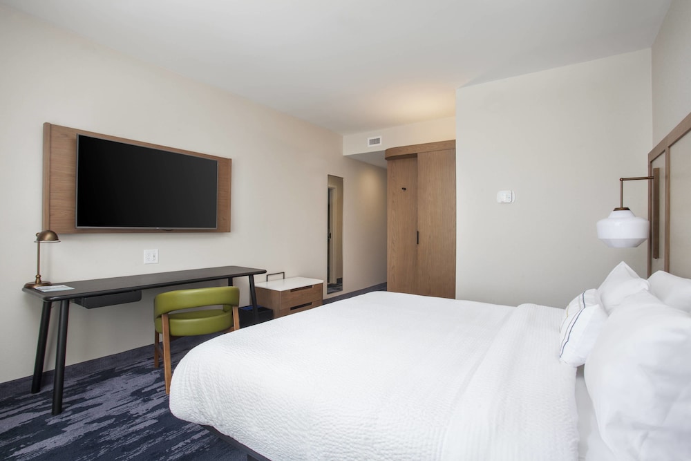 Fairfield Inn Suites Lebanon 13/37