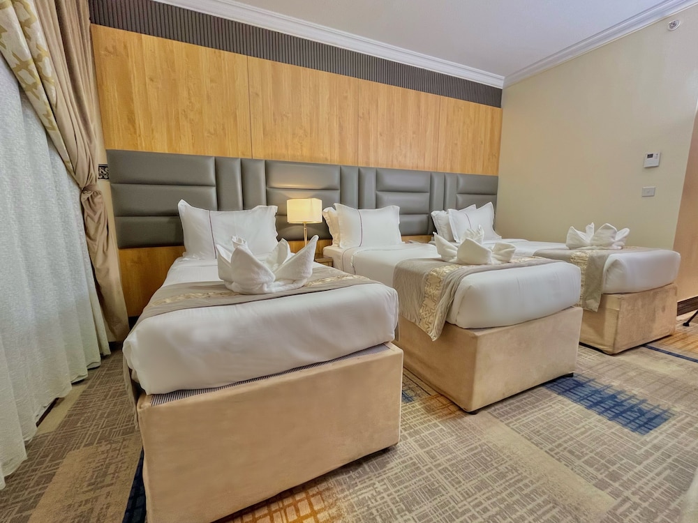 فندق زوار العالمي(Zowar Alalami hotel) 10/43