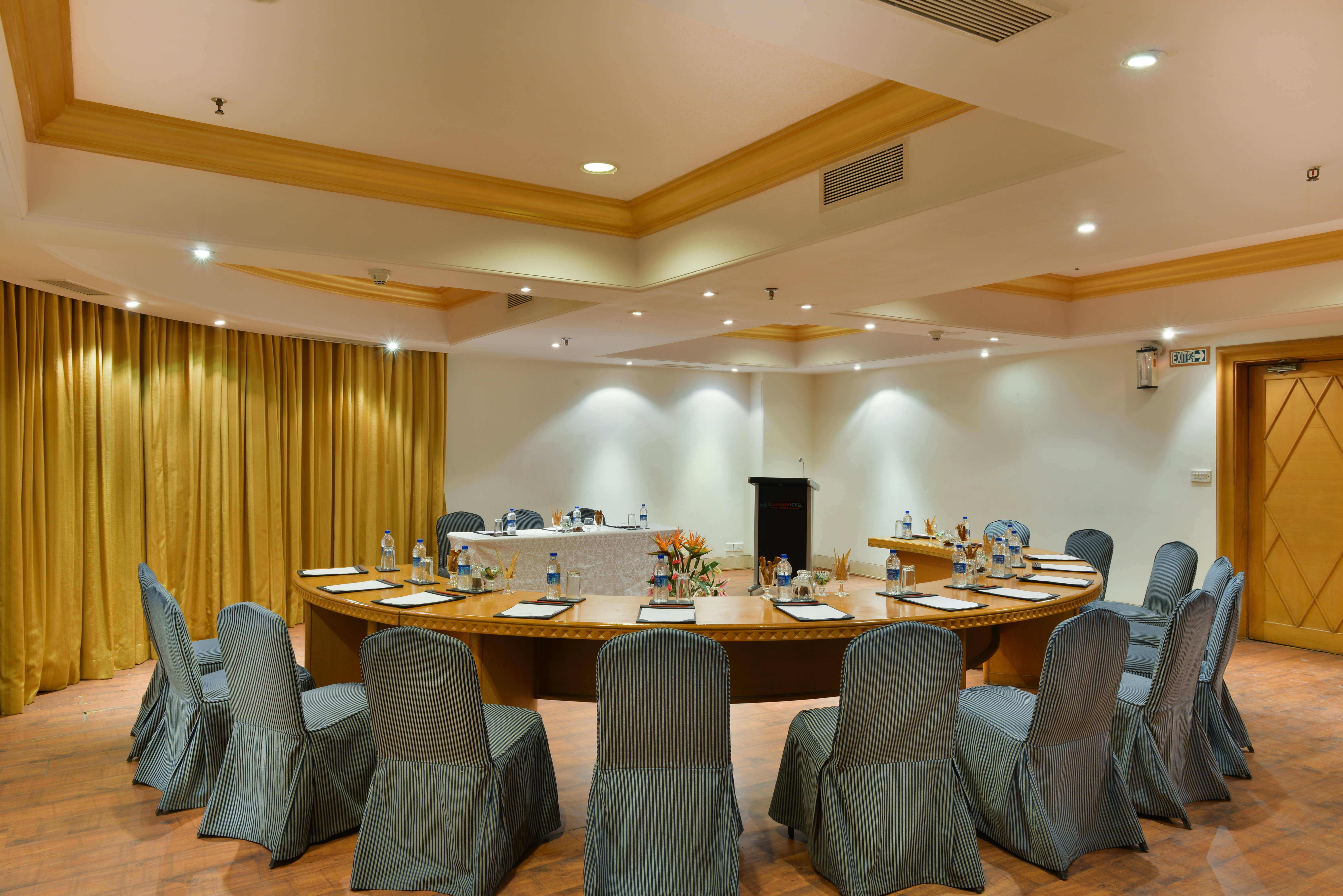 Vivanta Vadodara 32/38
