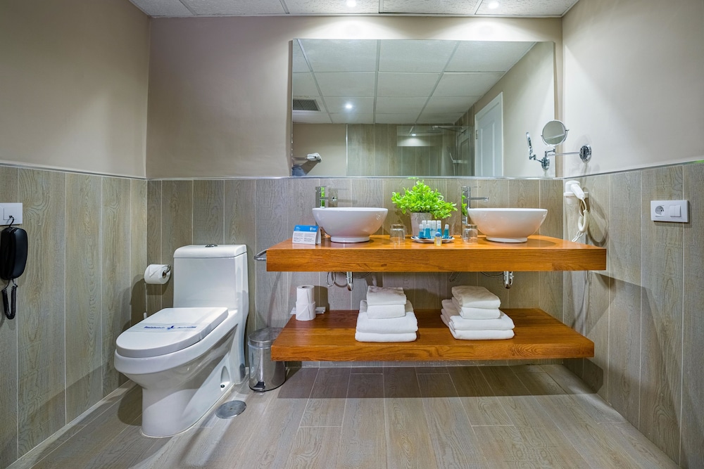 Vitalclass Lanzarote Sports & Wellness Resort 48/50