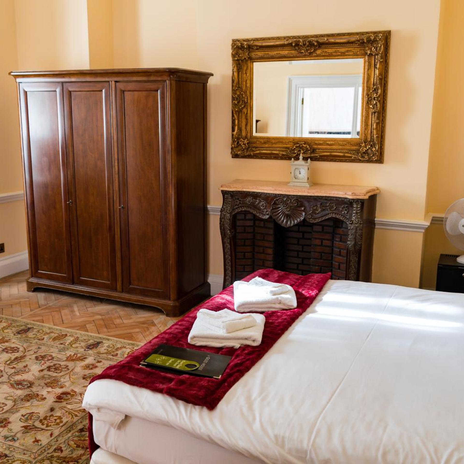 Junior Suite 4/10