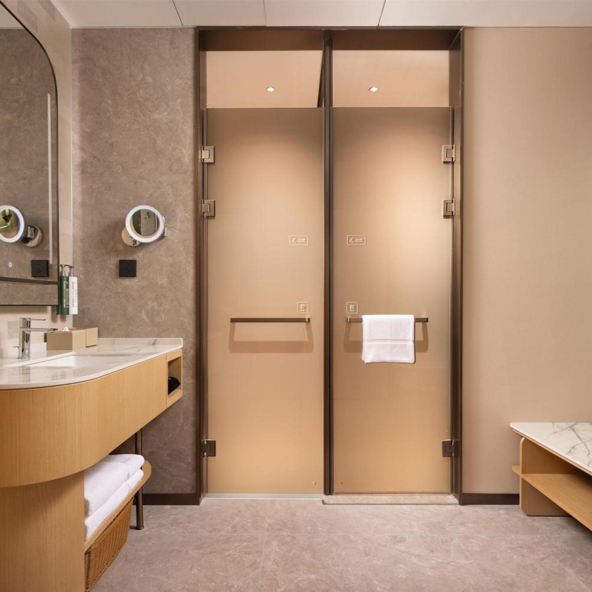 Hilton Garden Inn Jinghe County 50/52