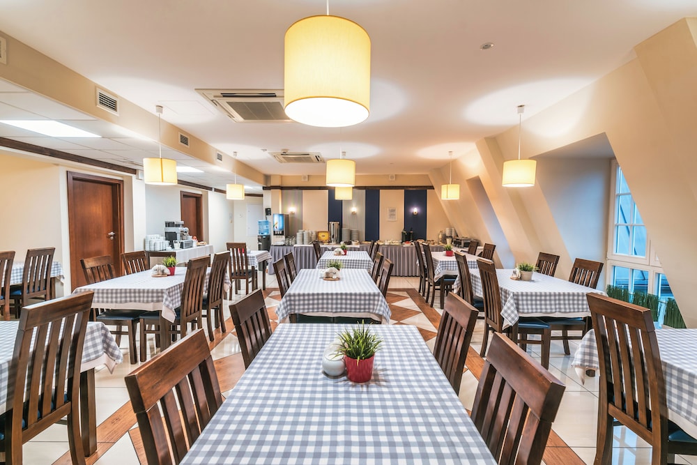 Hotel Piast 36/50
