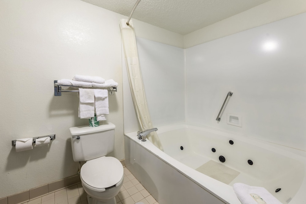 Quality Inn Simpsonville-Greenville 14/41
