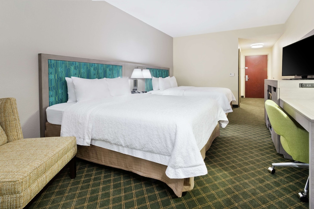 Hampton Inn West Palm Beach-Lake Worth-Turnpike 13/34