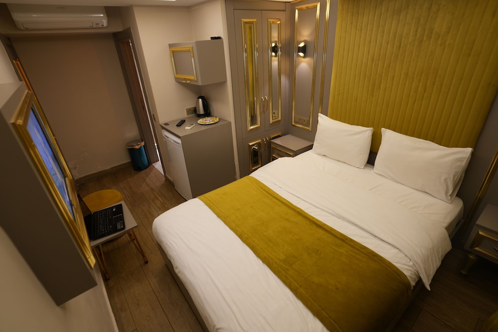 Taksim La Marino Hotel 30/50