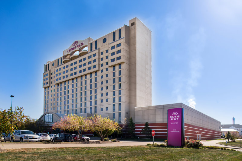 Crowne Plaza Springfield Convention CTR 8/77