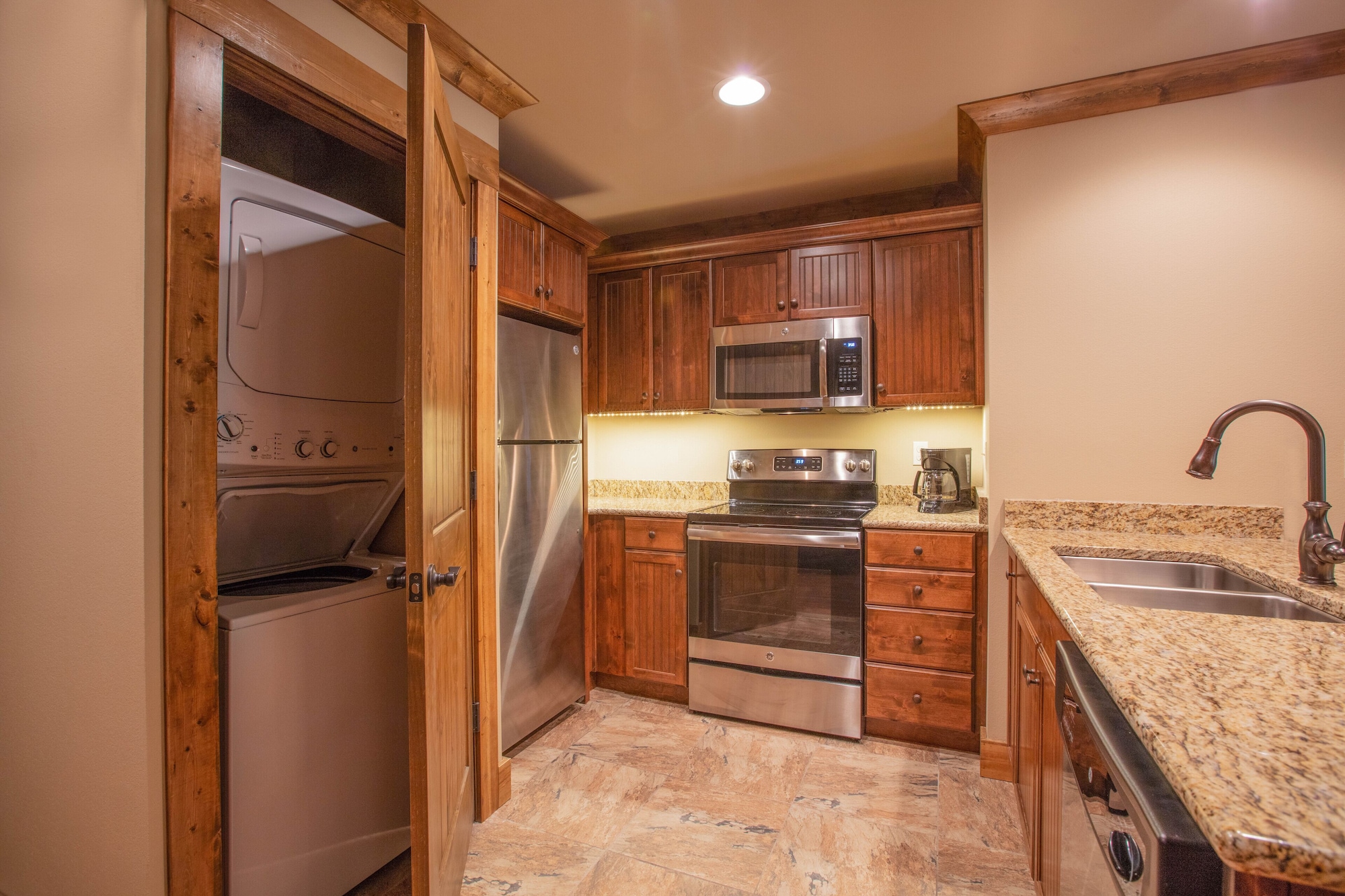 1 Bedroom, Villa, King Bed, Sofa, Westgate Branson Woods Resort 8/10